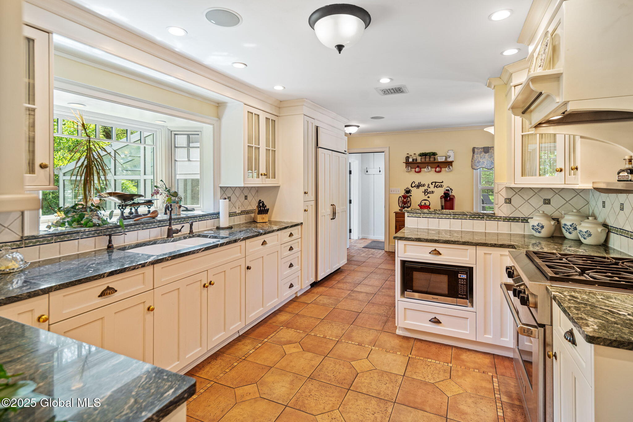 394 Vly Road Colonie, NY 12309 - Photo 14 of 52 main level 9