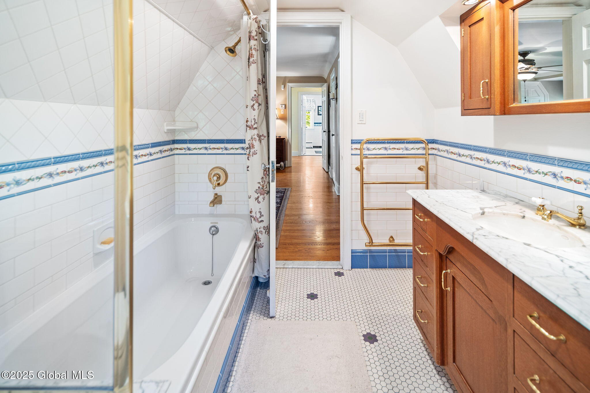 394 Vly Road Colonie, NY 12309 - Photo 29 of 52 upper level 5