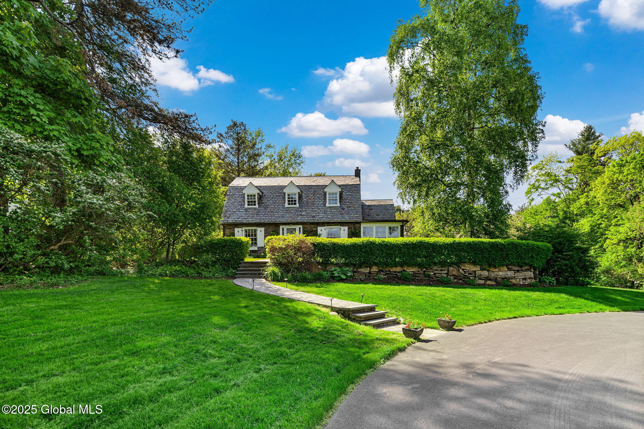 394 Vly Road Colonie, NY 12309 - Photo 3 of 52 exterior 10