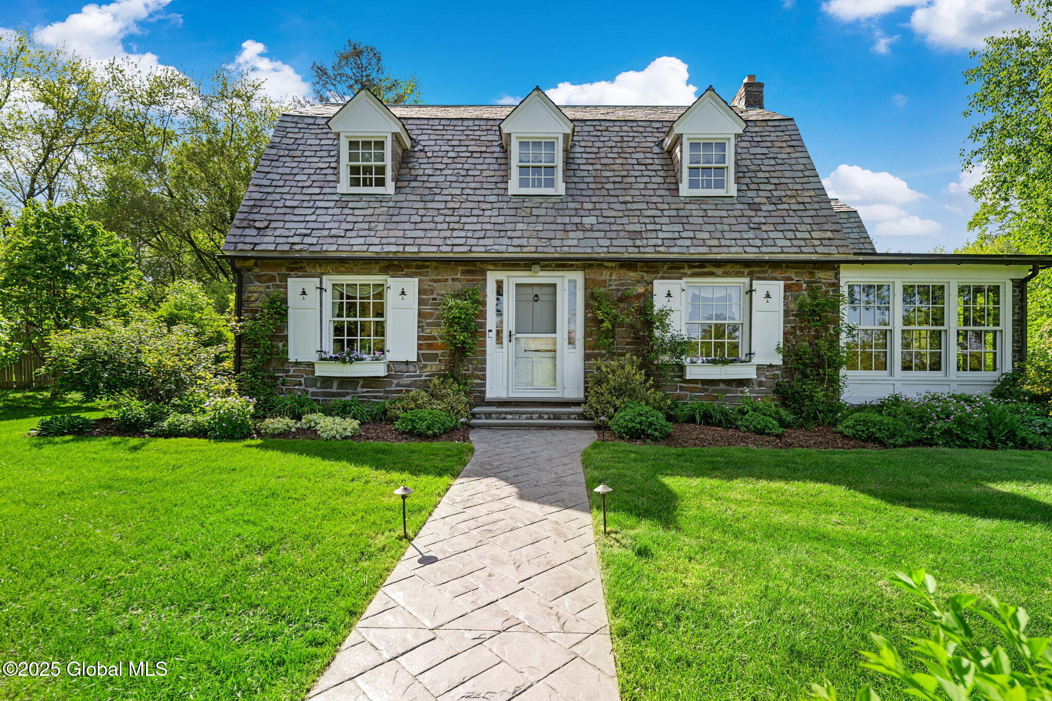 394 Vly Road Colonie, NY 12309 - Photo 5 of 52 exterior 1