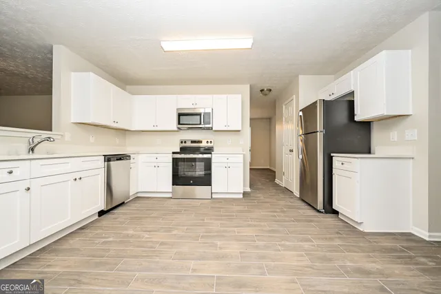 $2,260 | 4675 Forest Creek Lane, Lithonia, GA 30038