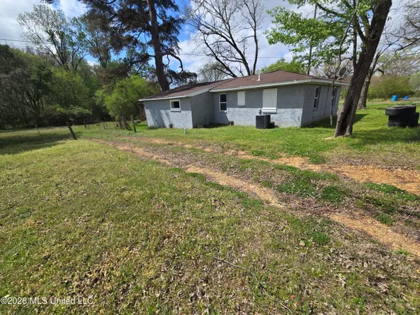$169,900 | 246 Anderson Road, Coldwater, MS 38618