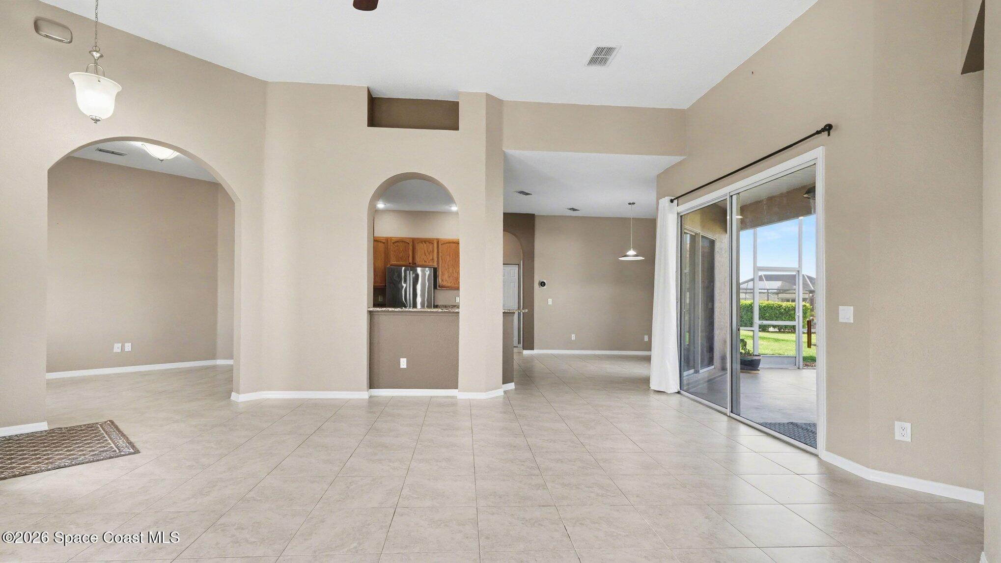 11972 Southeast 176th Place Road Summerfield, FL 34491 - Photo 11 of 25 010_file_8187