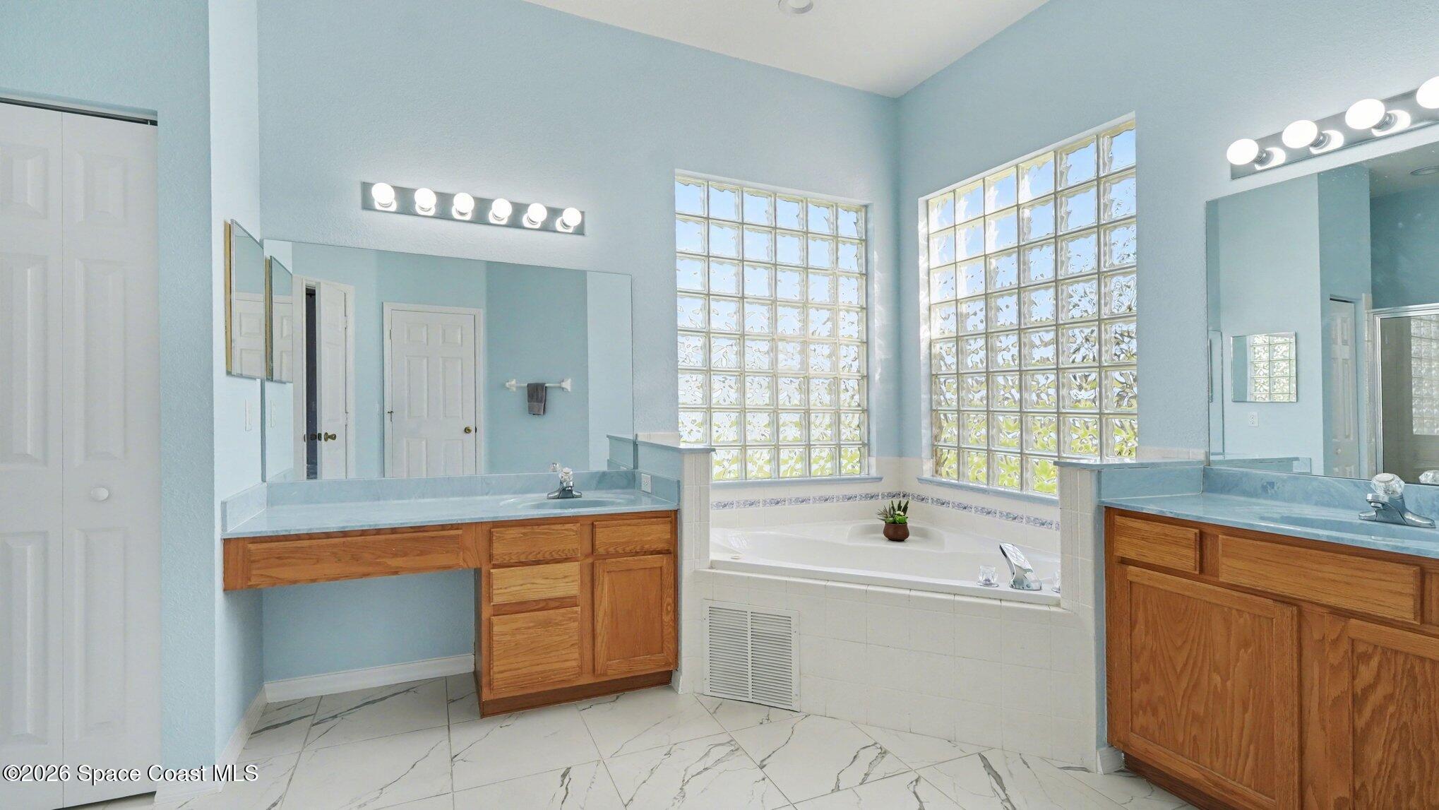 11972 Southeast 176th Place Road Summerfield, FL 34491 - Photo 17 of 25 026_file_3941