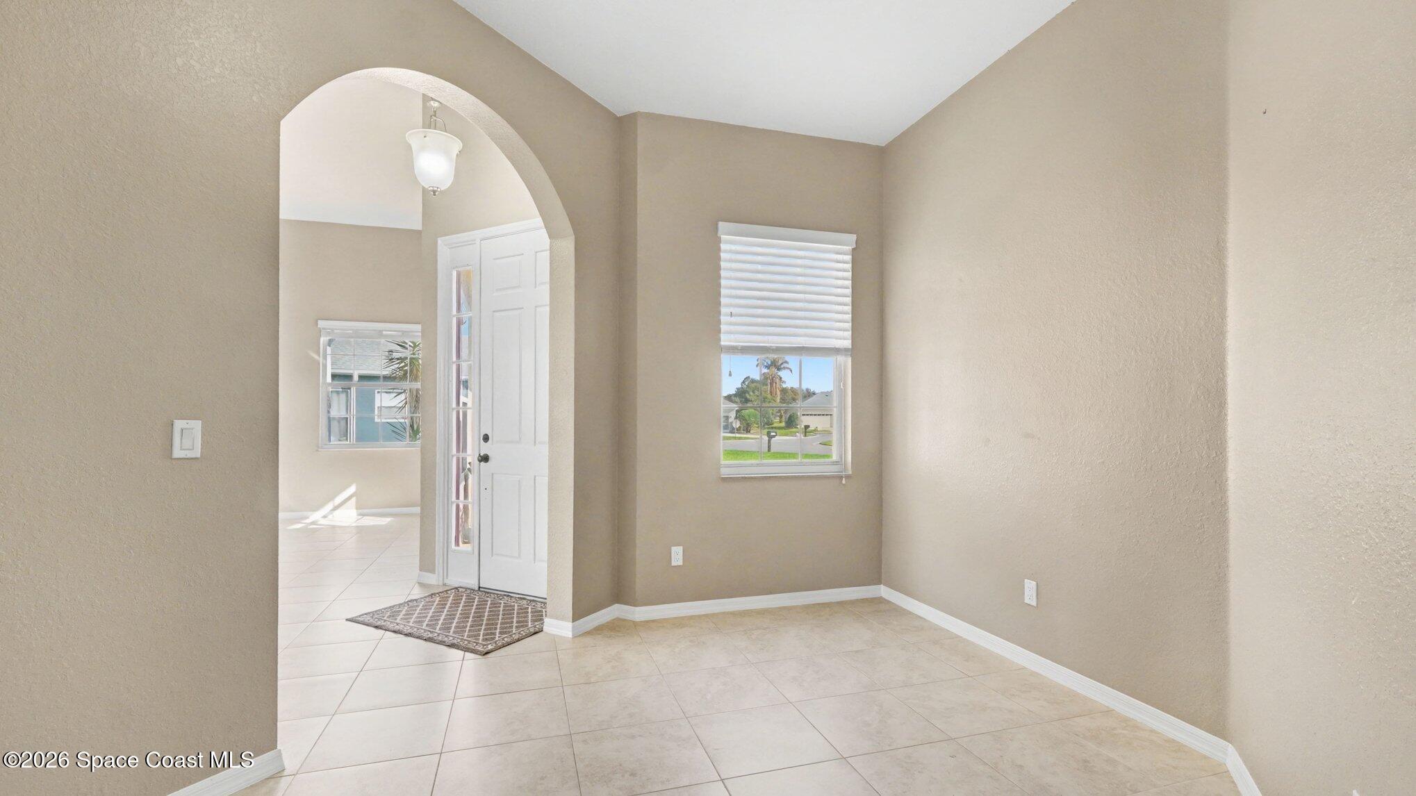 11972 Southeast 176th Place Road Summerfield, FL 34491 - Photo 6 of 25 005_file_9837