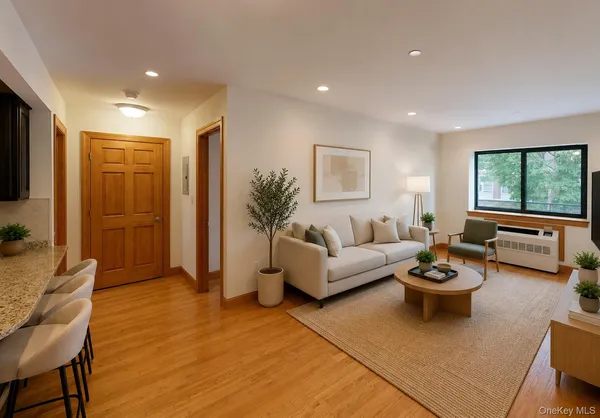 $2,595 | 84-14 143rd Street, Unit 2E | Briarwood