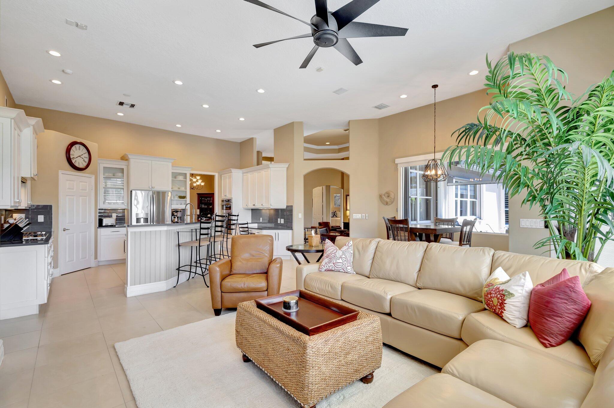 547 Robin Lane Jupiter, FL 33458 - Photo 11 of 78 Family Room