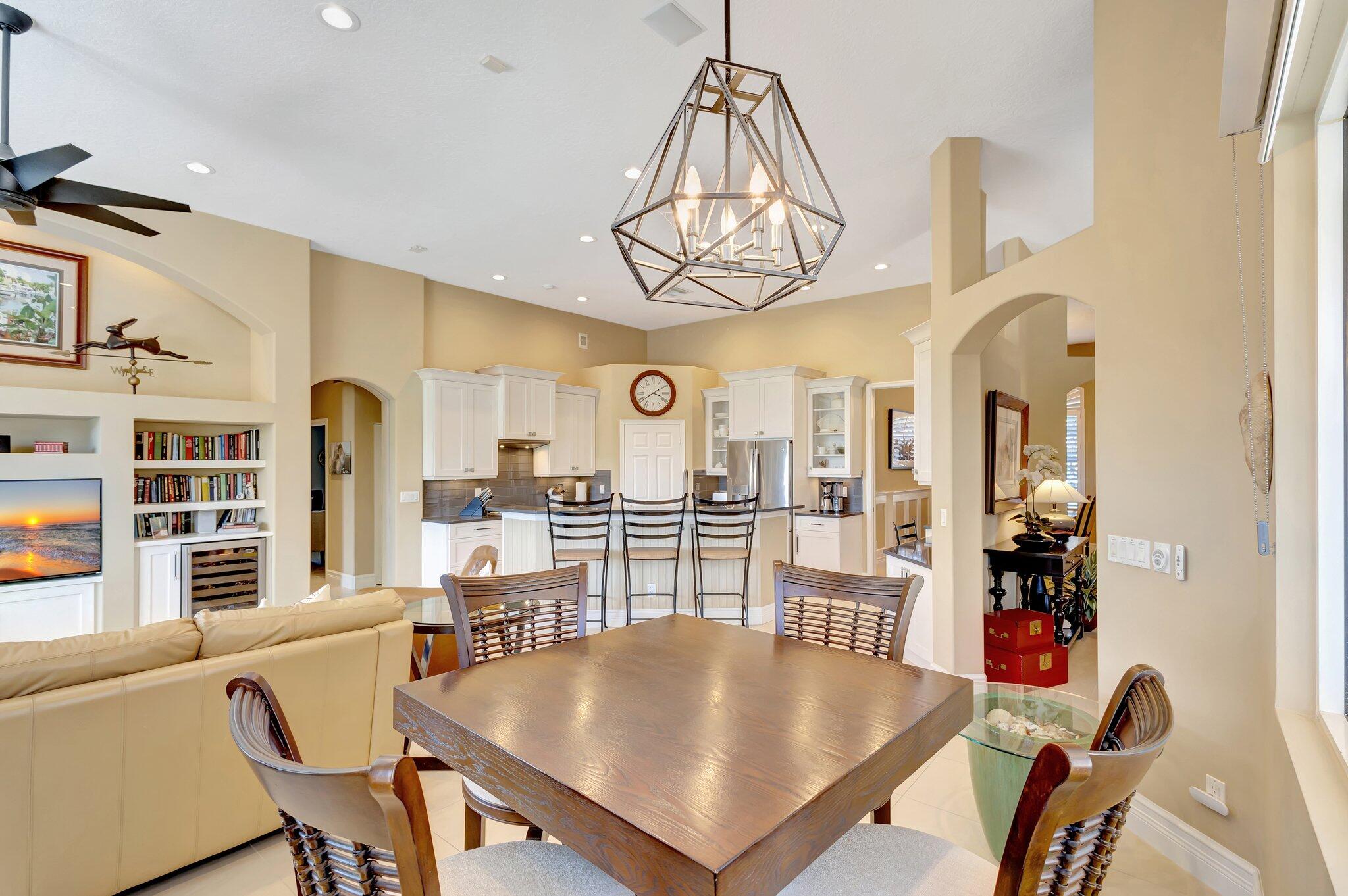 547 Robin Lane Jupiter, FL 33458 - Photo 18 of 78 Main Living Area