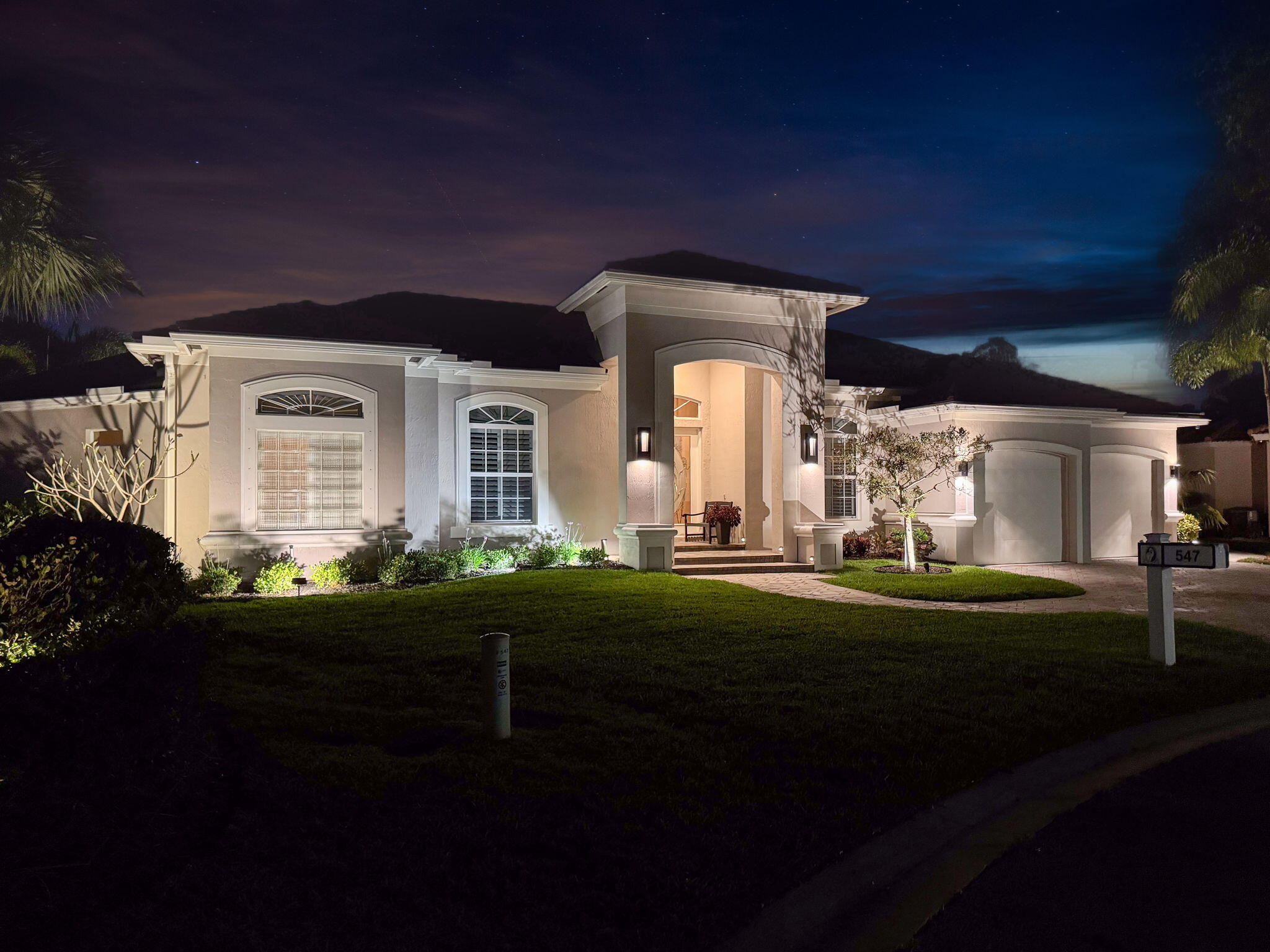 547 Robin Lane Jupiter, FL 33458 - Photo 3 of 78 Front View