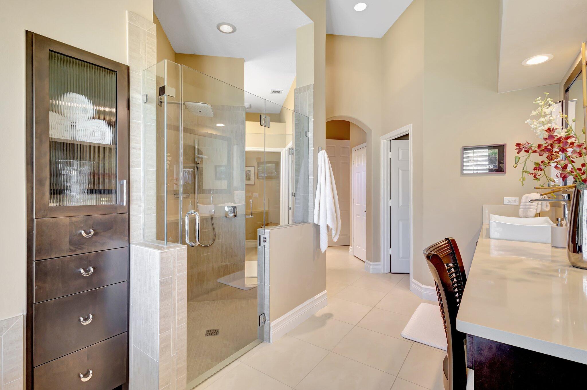 547 Robin Lane Jupiter, FL 33458 - Photo 33 of 78 Main Bathroom