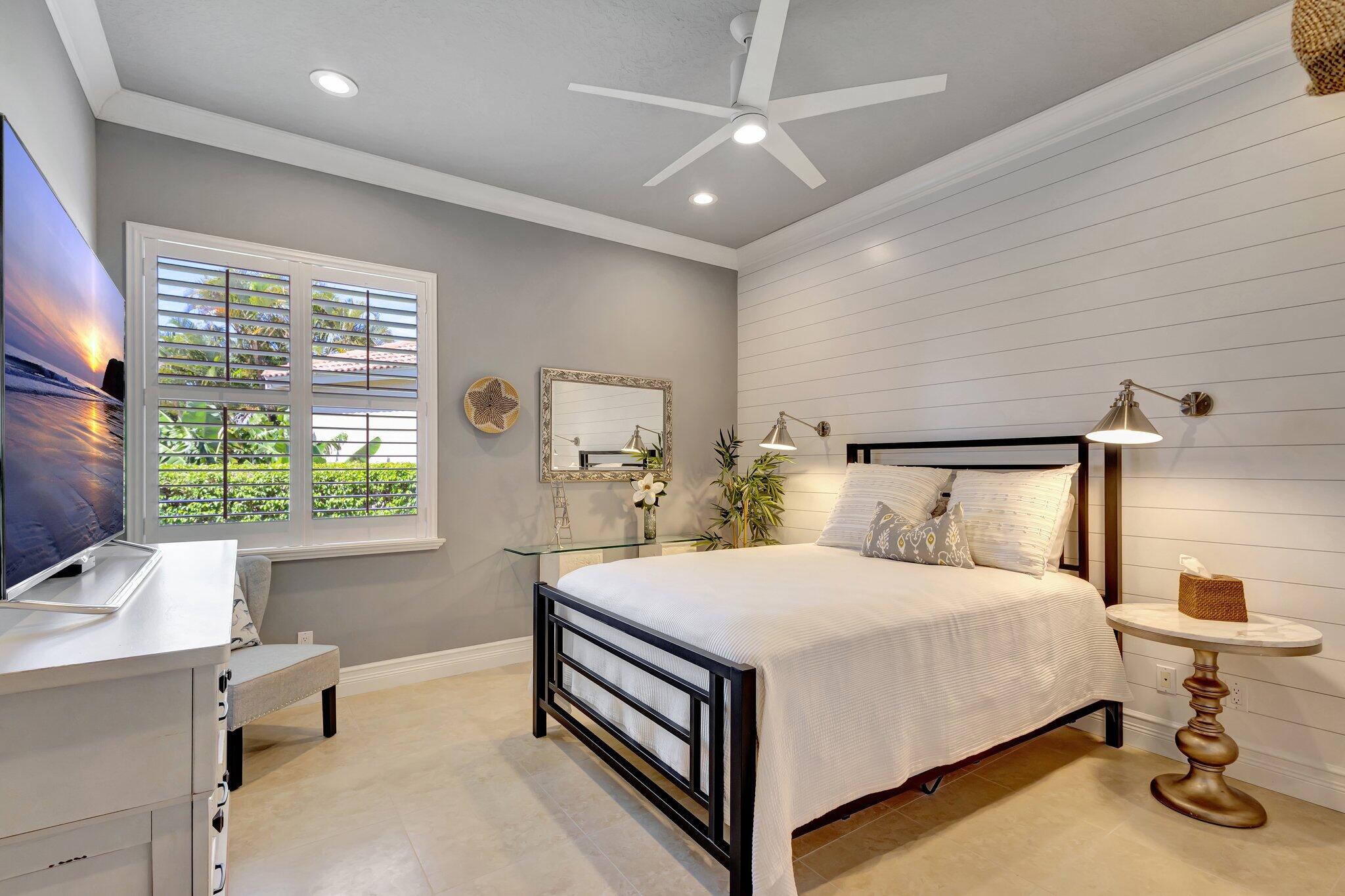 547 Robin Lane Jupiter, FL 33458 - Photo 36 of 78 Guest Bedroom