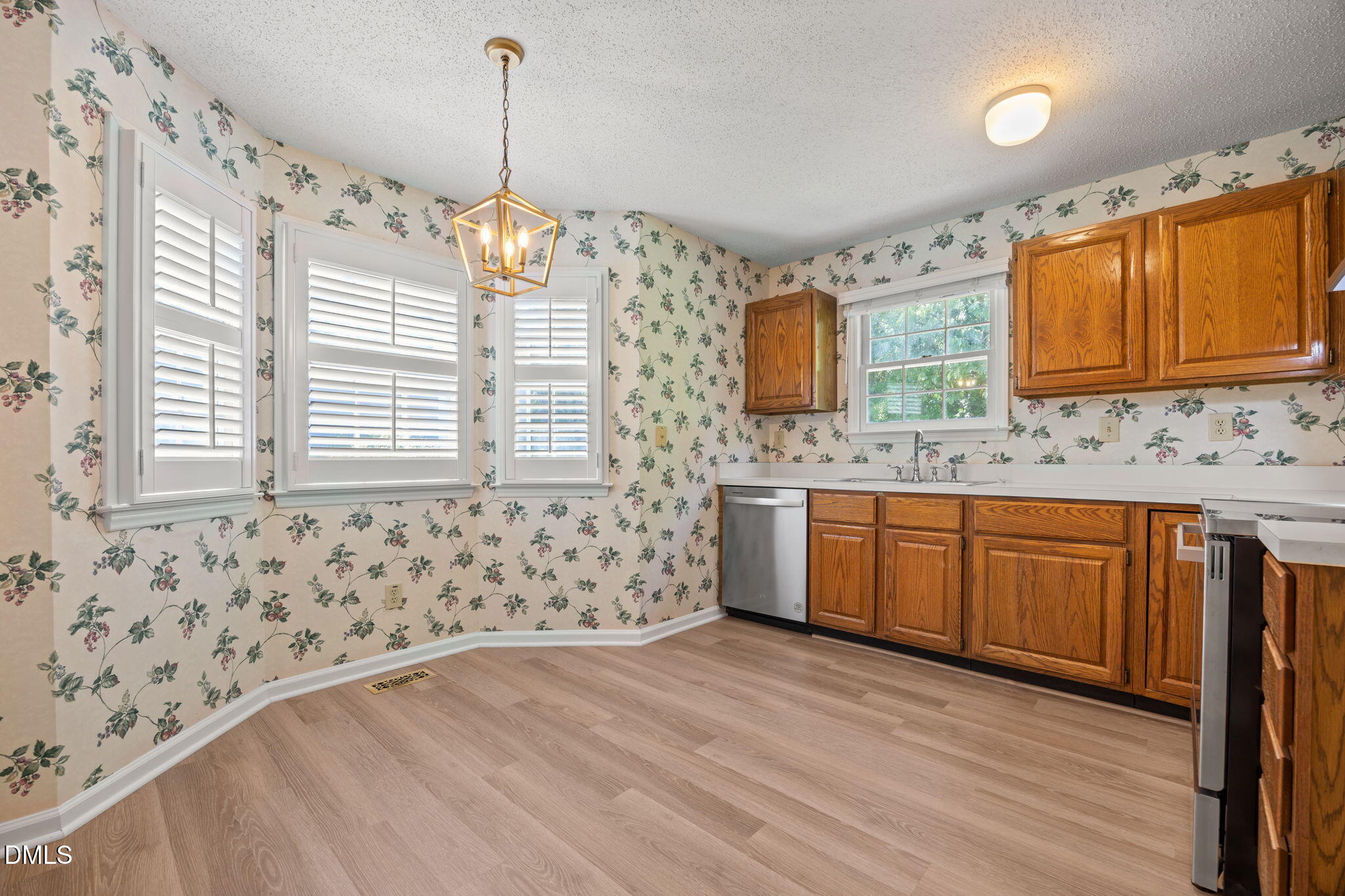 8321 Hempshire Place, Unit 104 Raleigh, NC 27613 - Photo 11 of 44 20-web-or-mls-IMG_3369