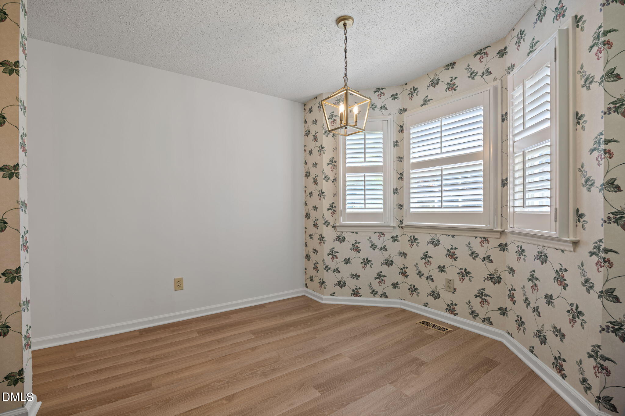 8321 Hempshire Place, Unit 104 Raleigh, NC 27613 - Photo 13 of 44 21-web-or-mls-IMG_3372