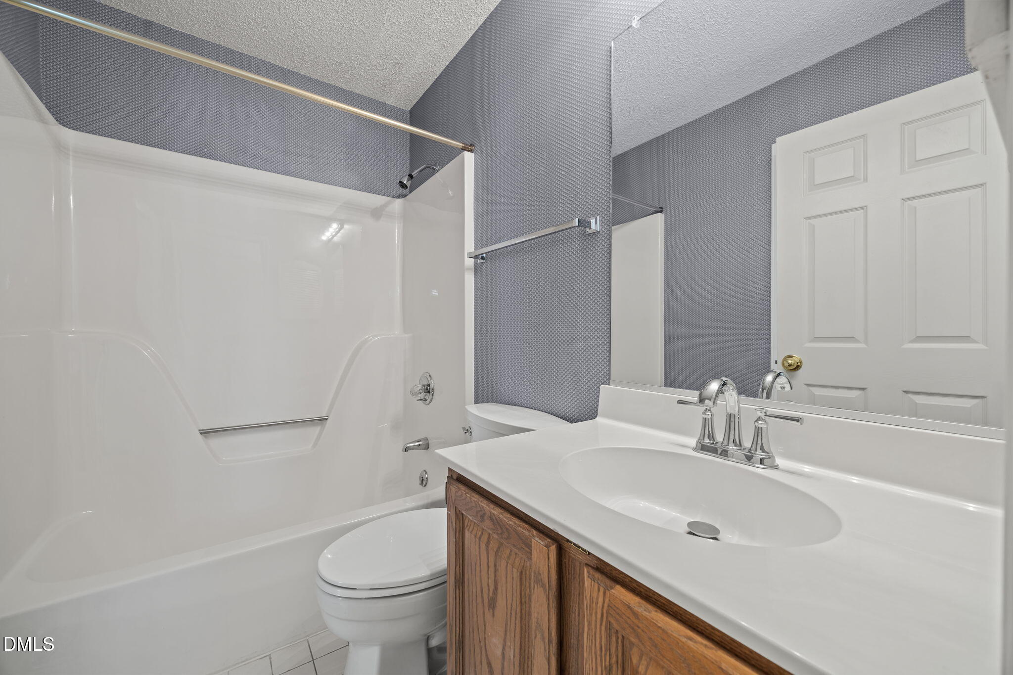 8321 Hempshire Place, Unit 104 Raleigh, NC 27613 - Photo 22 of 44 27-web-or-mls-IMG_3393