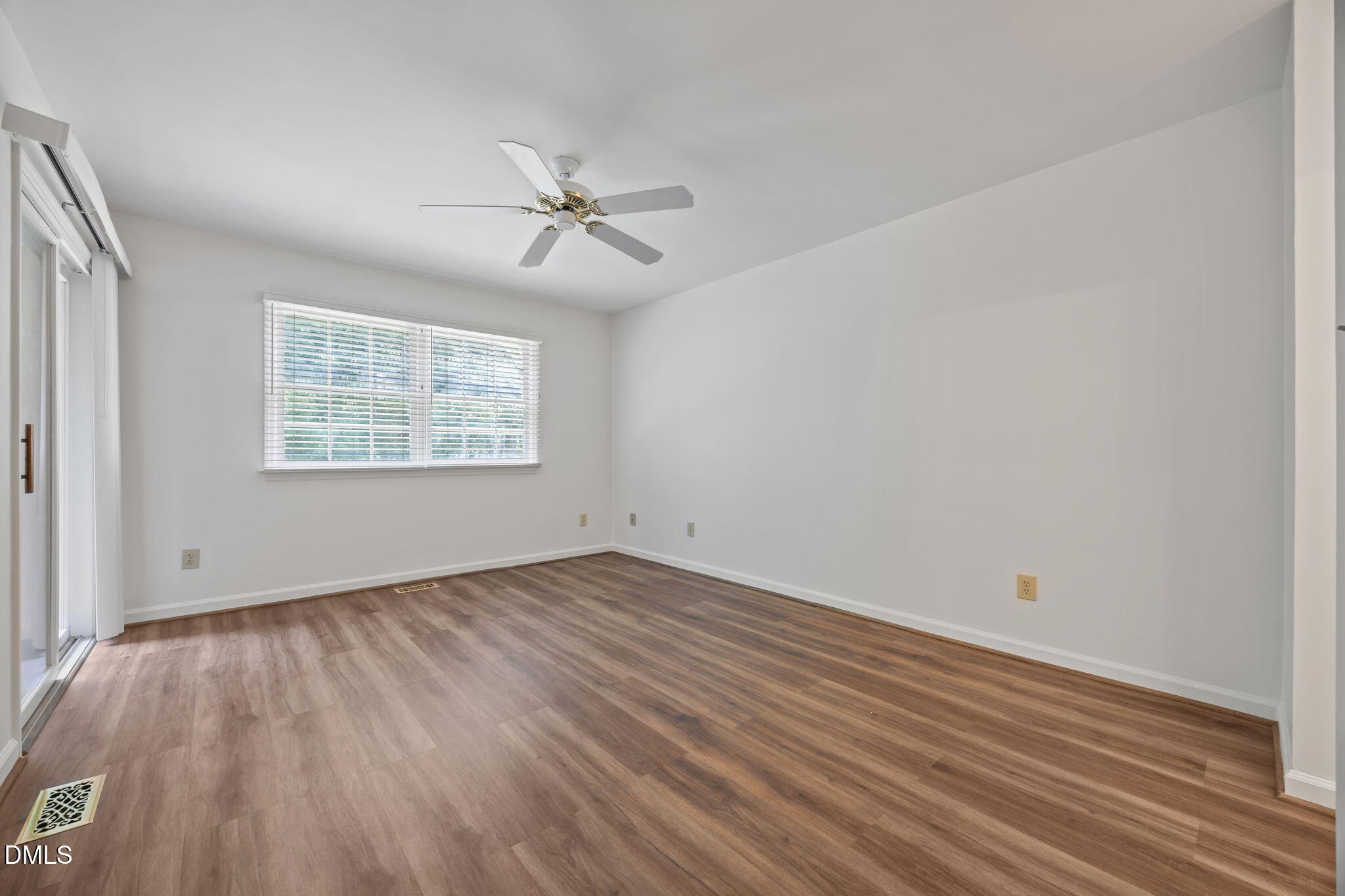 8321 Hempshire Place, Unit 104 Raleigh, NC 27613 - Photo 23 of 44 29-web-or-mls-IMG_3399