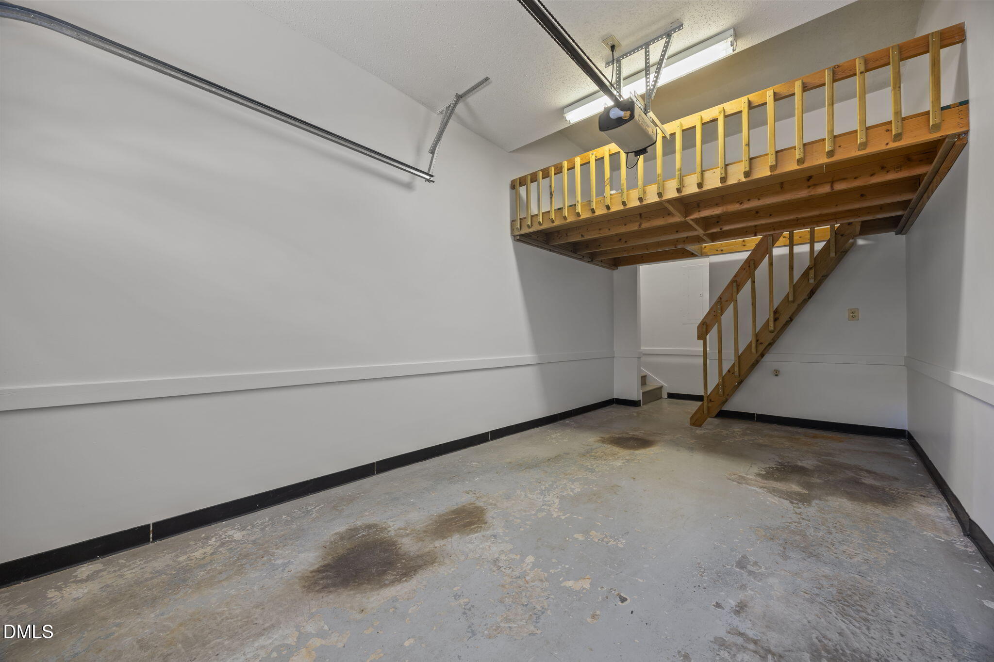 8321 Hempshire Place, Unit 104 Raleigh, NC 27613 - Photo 26 of 44 36-web-or-mls-IMG_3423