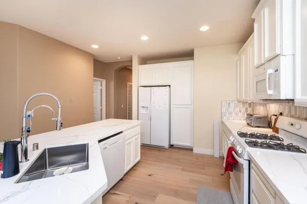 $549,000 | 5020 Cleveland Bay Way, Elk Grove, CA 95757