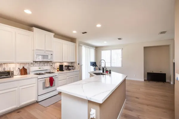 $549,000 | 5020 Cleveland Bay Way, Elk Grove, CA 95757