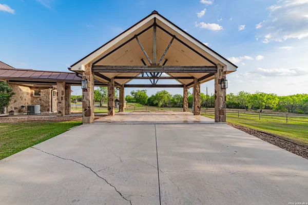 $2,100,000 | 819 County Road 356, Adkins, TX 78121