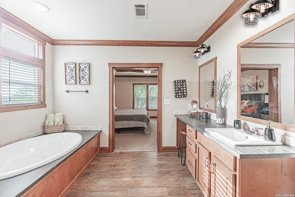 $2,100,000 | 819 County Road 356, Adkins, TX 78121