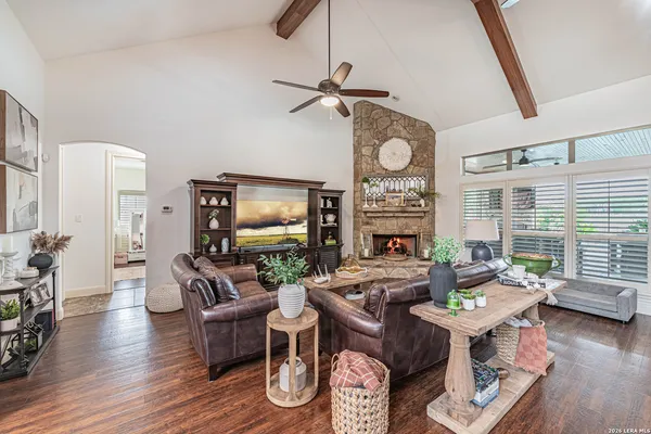 $2,100,000 | 819 County Road 356, Adkins, TX 78121