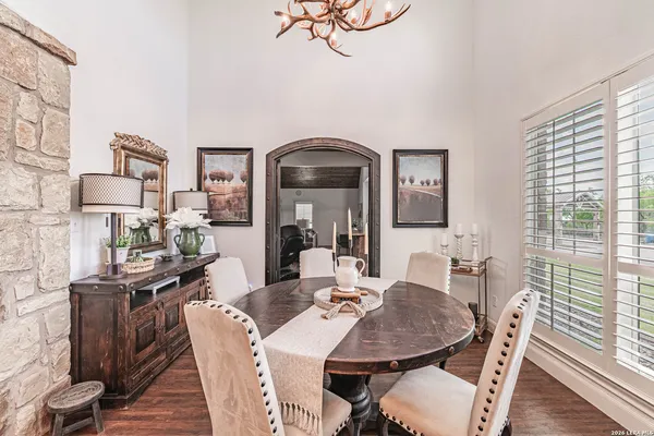 $2,100,000 | 819 County Road 356, Adkins, TX 78121