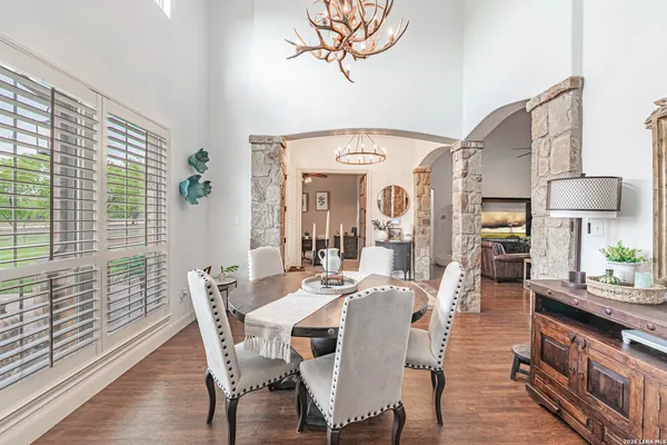 $2,100,000 | 819 County Road 356, Adkins, TX 78121