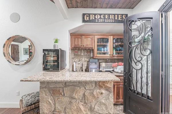 $2,100,000 | 819 County Road 356, Adkins, TX 78121