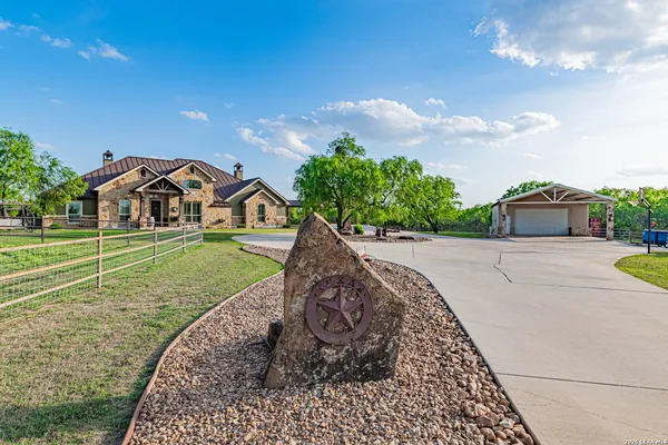 $2,100,000 | 819 County Road 356, Adkins, TX 78121