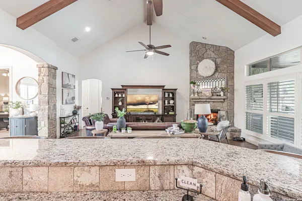 $2,100,000 | 819 County Road 356, Adkins, TX 78121