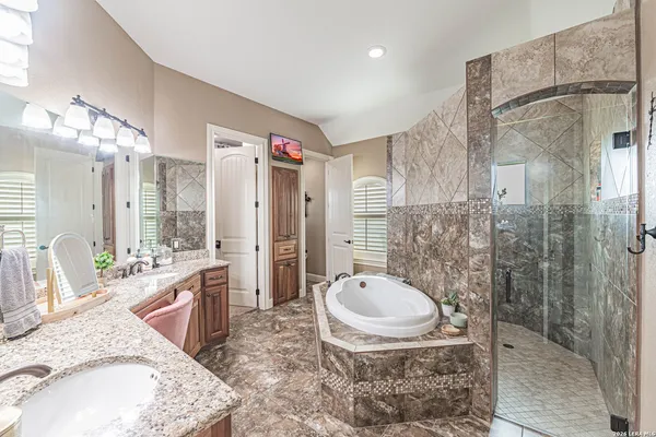 $2,100,000 | 819 County Road 356, Adkins, TX 78121