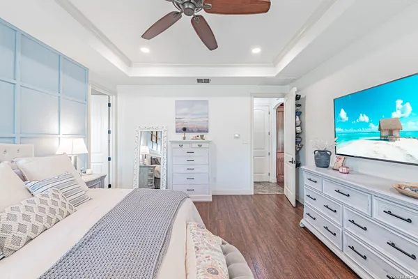 $2,100,000 | 819 County Road 356, Adkins, TX 78121