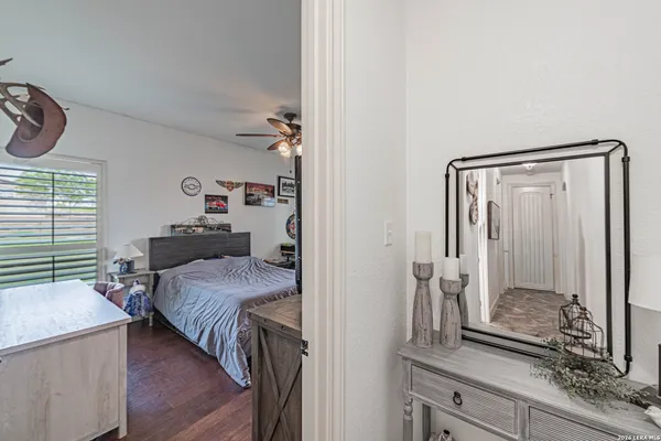 $2,100,000 | 819 County Road 356, Adkins, TX 78121