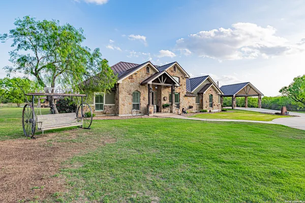 $2,100,000 | 819 County Road 356, Adkins, TX 78121