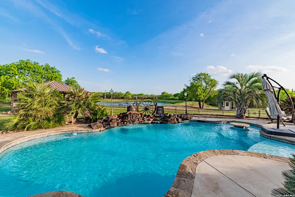 $2,100,000 | 819 County Road 356, Adkins, TX 78121