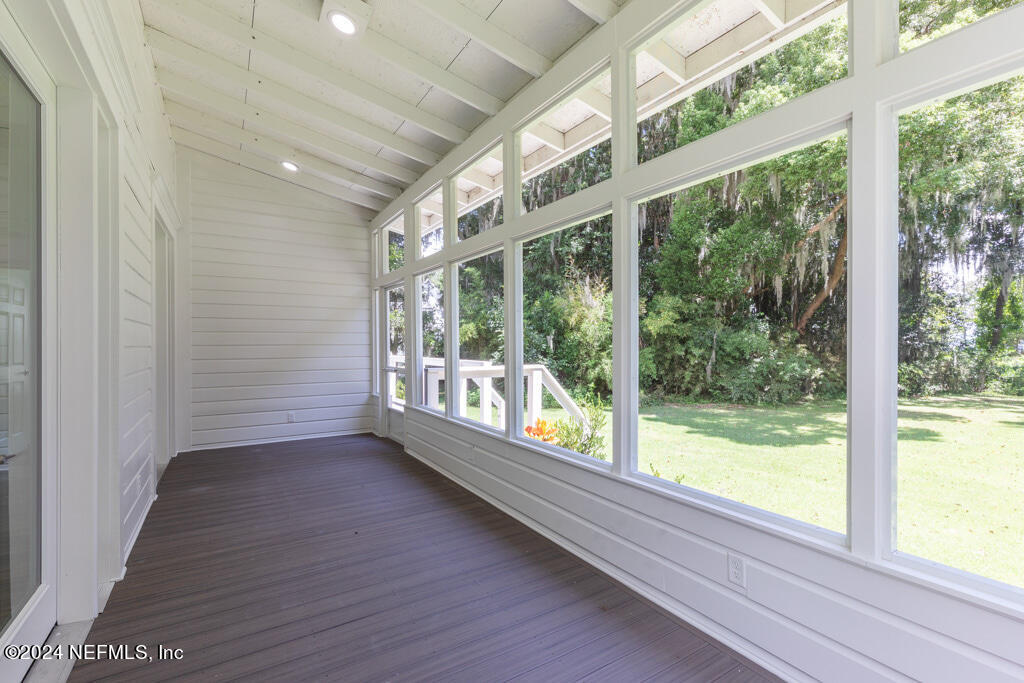 595 West River Road Palatka, FL 32177 - Photo 44 of 50 Guest House Covered Porch