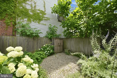 $800,000 | 723 L Street Northeast, Washington, DC 20002