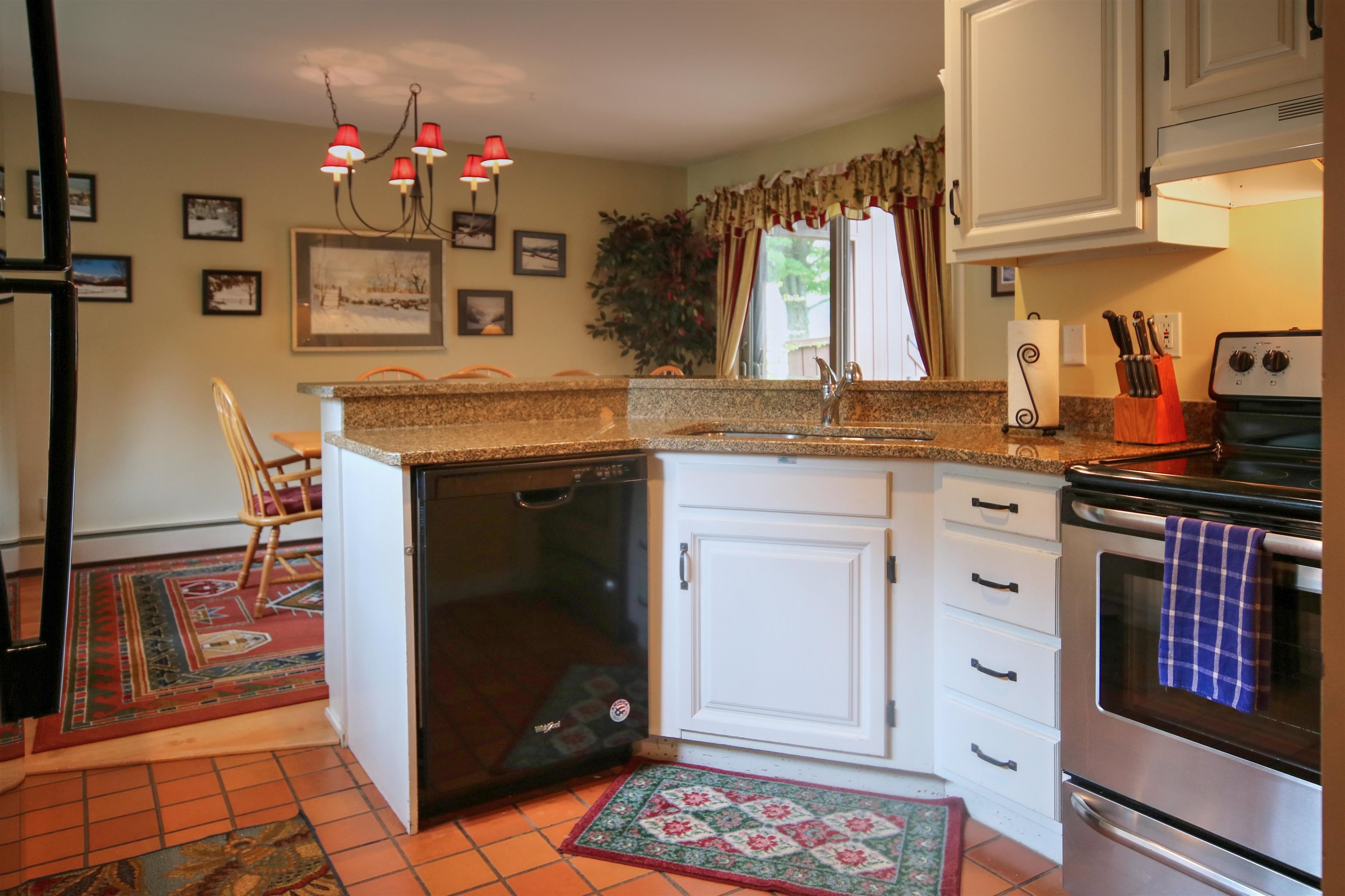 78 View Road, Unit 13 Stowe, VT 05672 - Photo 4 of 34