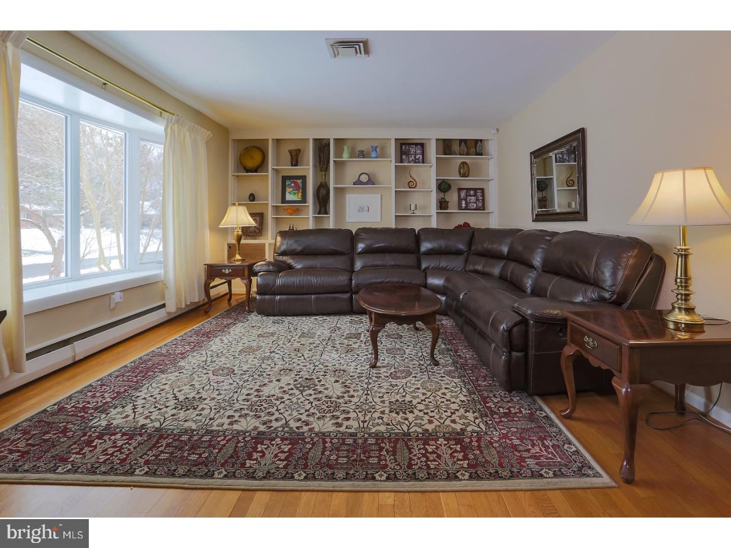 609 Halstead Road Wilmington, DE 19803 - Photo 13 of 23 Living Room