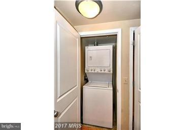 851 North Glebe Road, Unit 1513 Arlington, VA 22203 - Photo 10 of 30 Large size stacking washer & dryer
