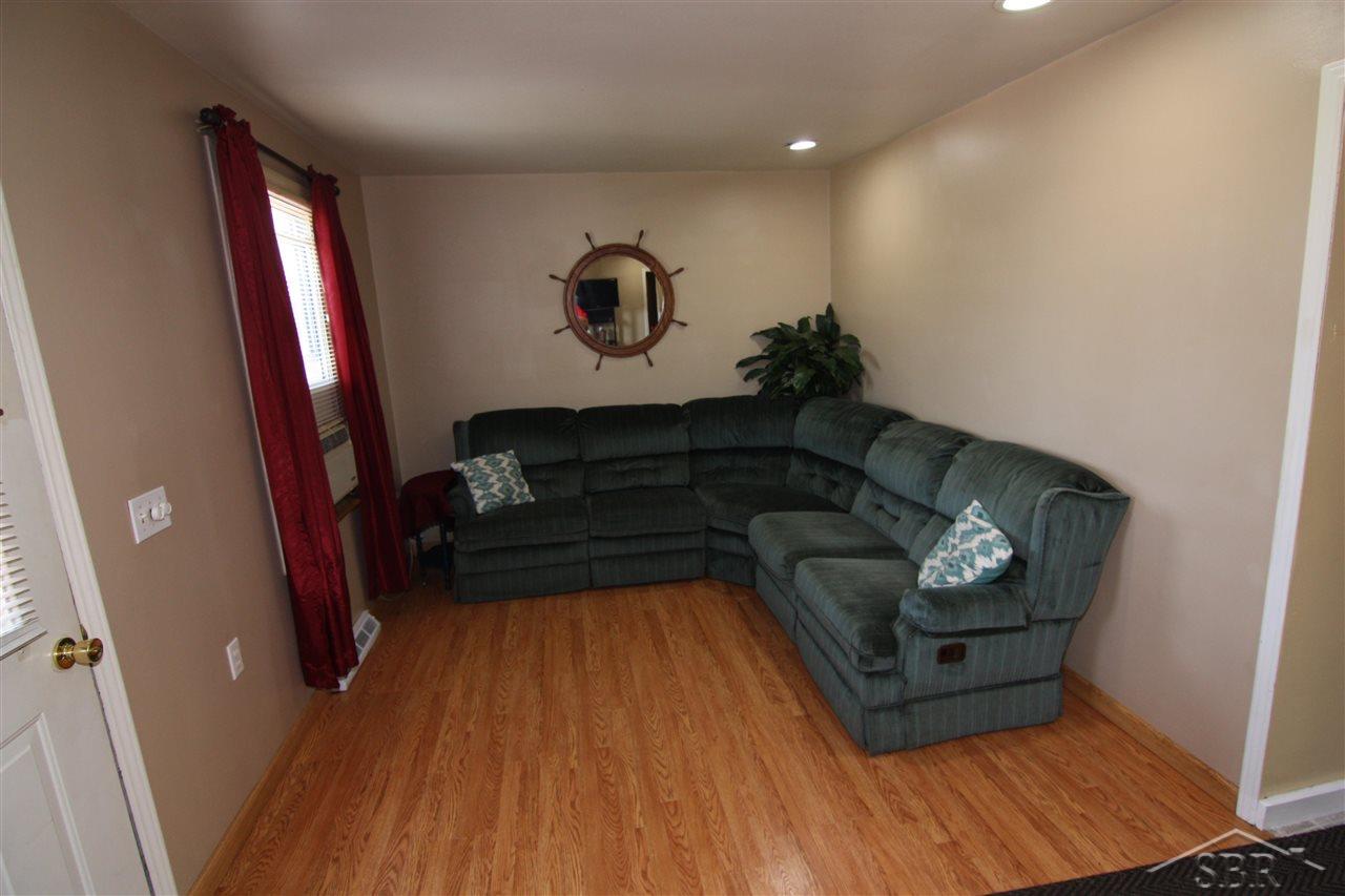 420 South Miller Road Saginaw, MI 48609 - Photo 5 of 15 50052939-4.JPG