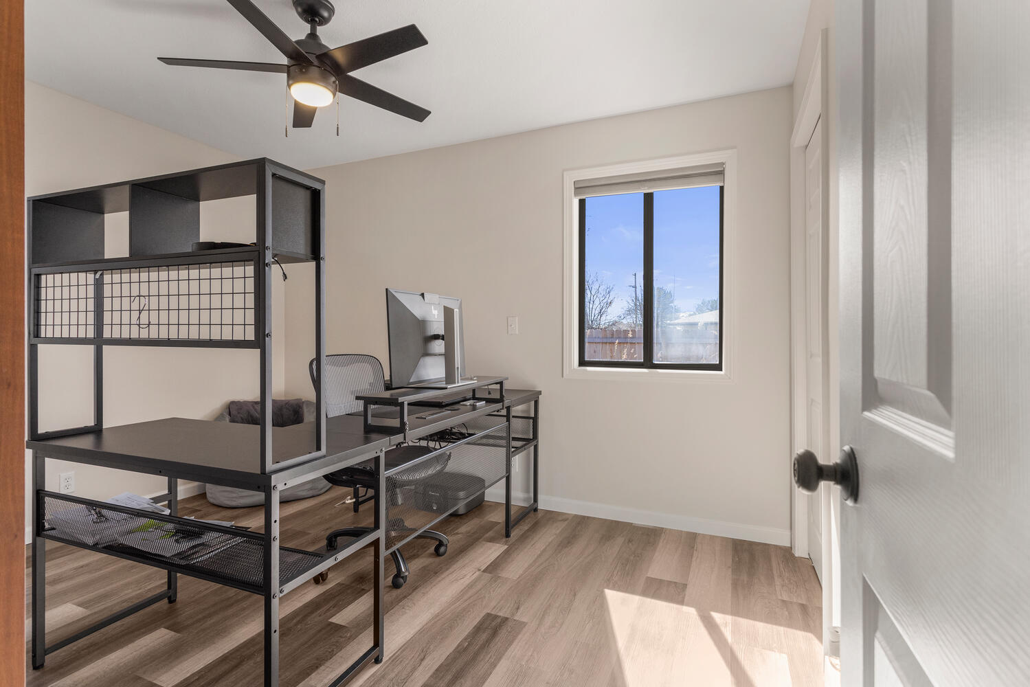 2317 Brookshire East Champaign, IL 61821 - Photo 24 of 32 a room with a table and a window