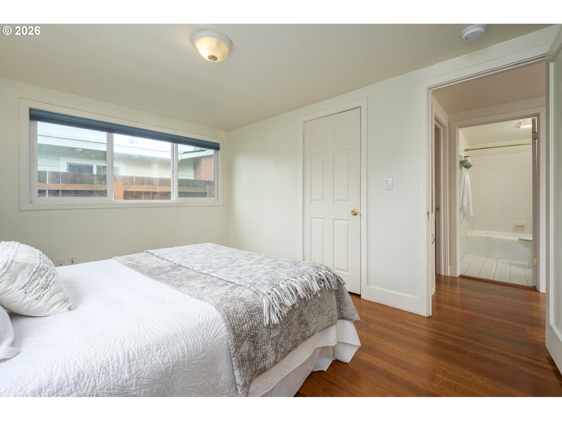 2571 Alder Street Eugene, OR 97405 - Photo 18 of 48