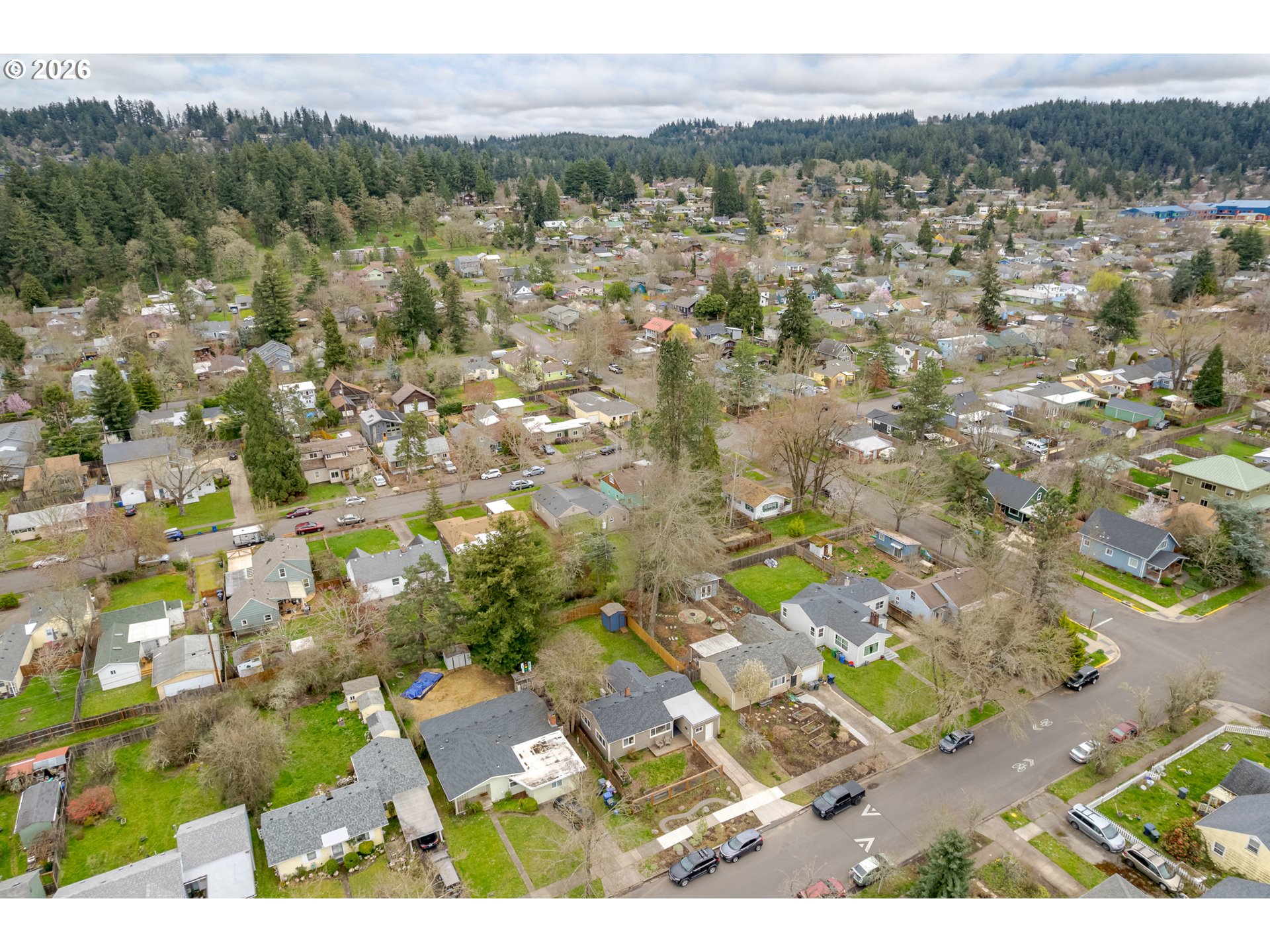 2571 Alder Street Eugene, OR 97405 - Photo 45 of 48