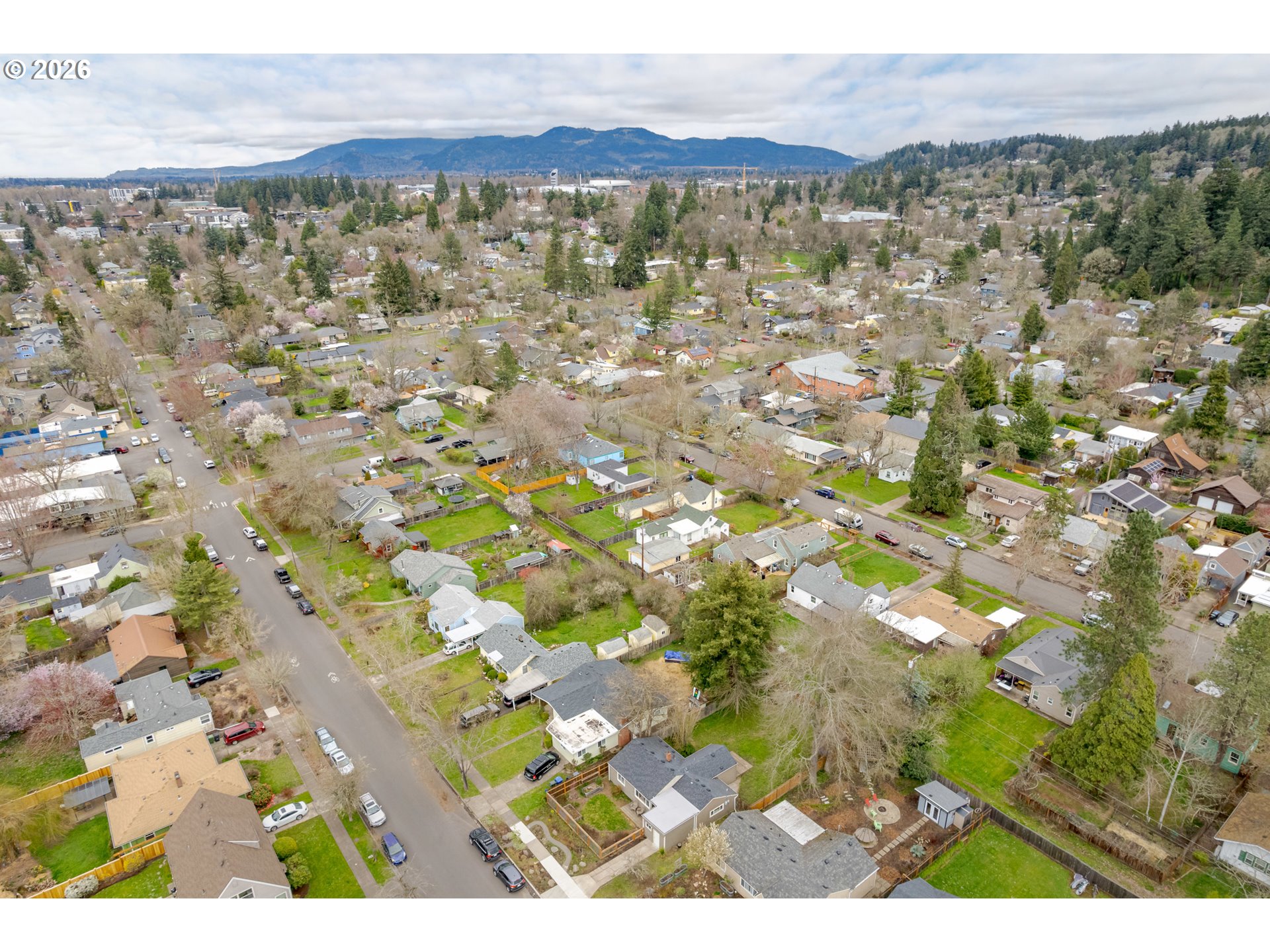 2571 Alder Street Eugene, OR 97405 - Photo 47 of 48