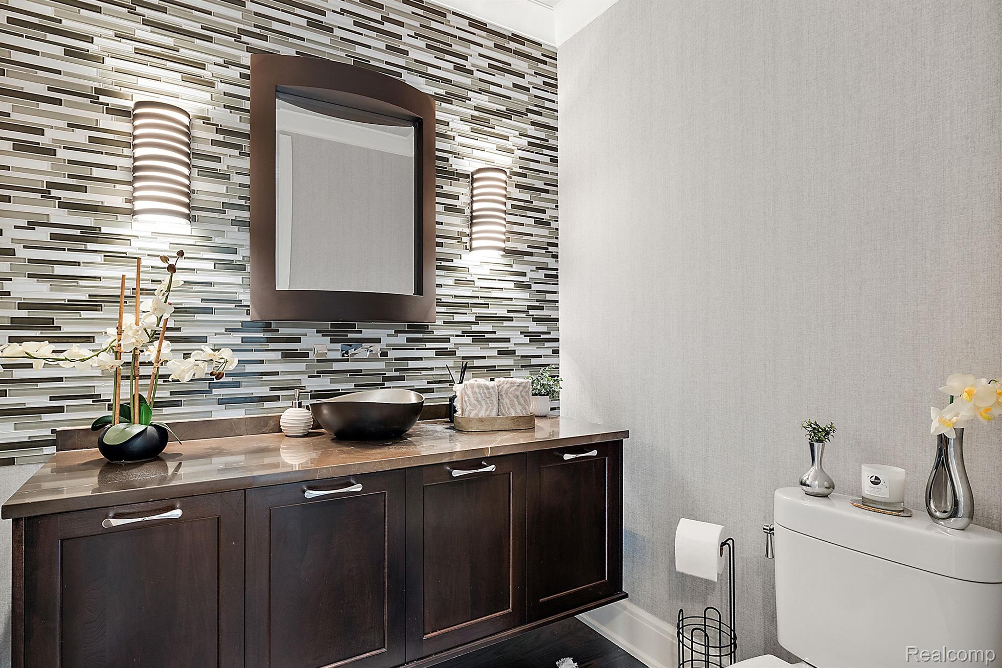 1185 Manchester Road Birmingham, MI 48009 - Photo 7 of 74 Gallery Image 7