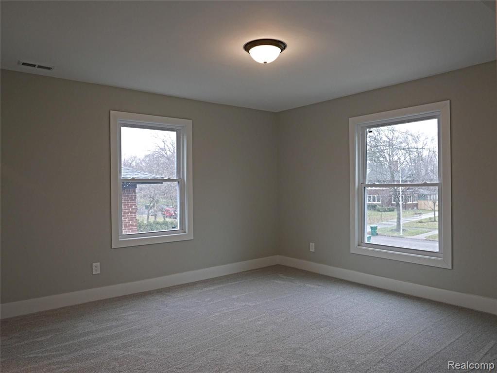 1337 Berkshire Road Grosse Pointe Park, MI 48230 - Photo 11 of 24