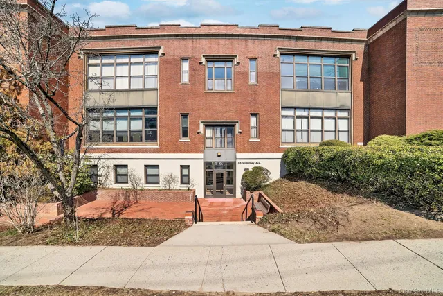 $425,000 | 85 McKinley Avenue, Unit A15, White Plains, NY 10606