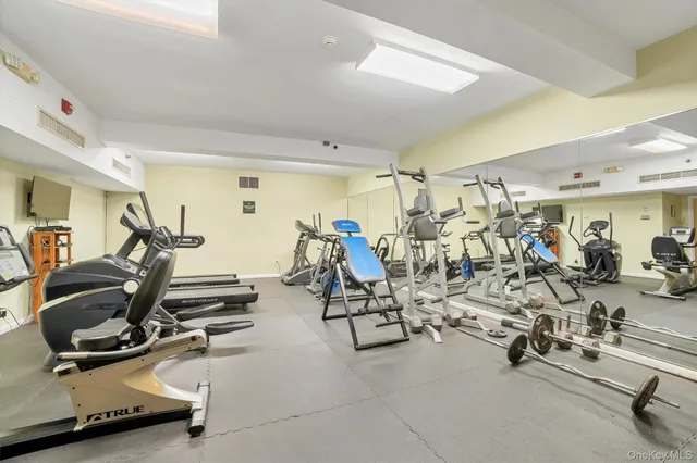 $425,000 | 85 McKinley Avenue, Unit A15, White Plains, NY 10606