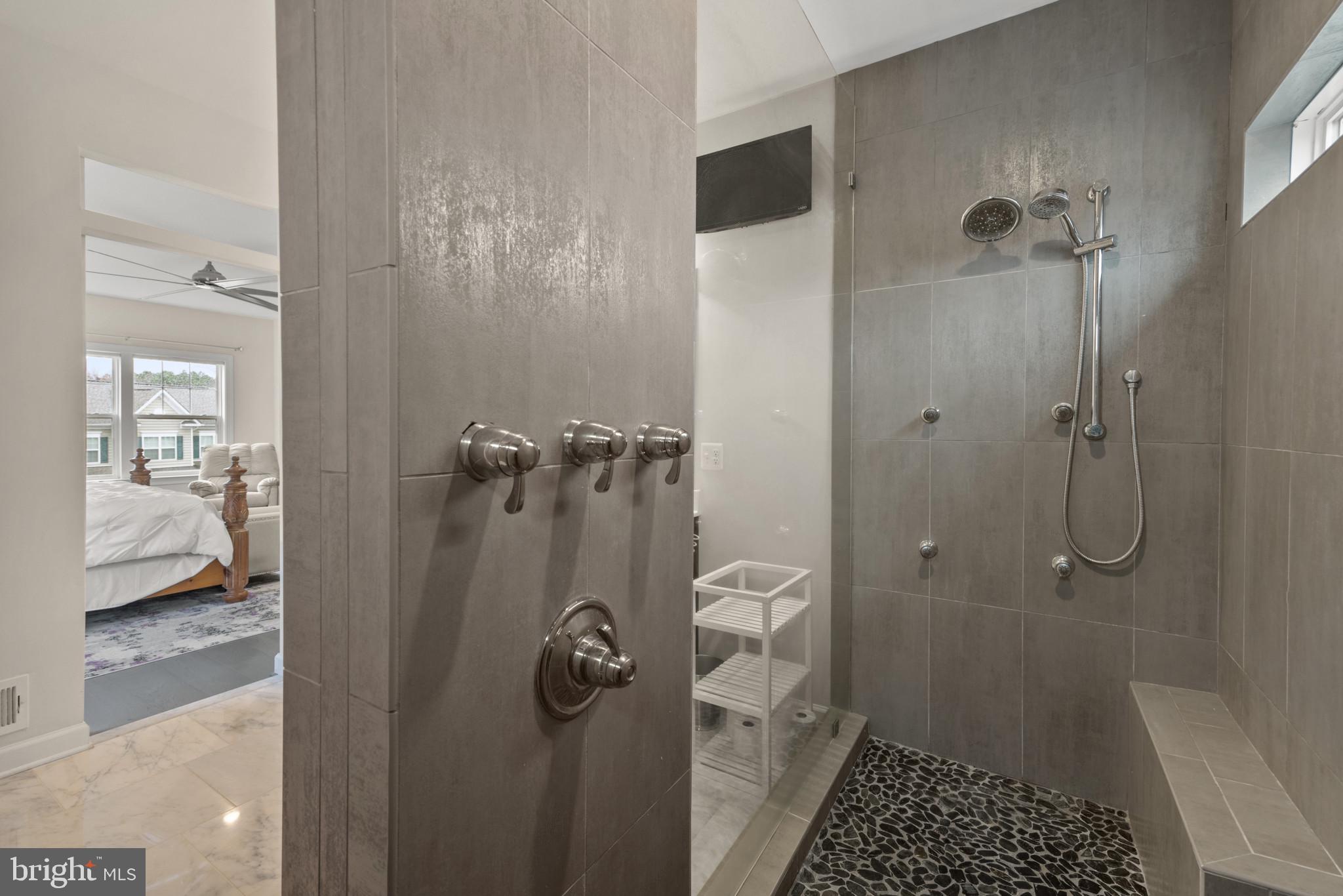 155 Moore Road Arnold, MD 21012 - Photo 18 of 28 Large custom shower